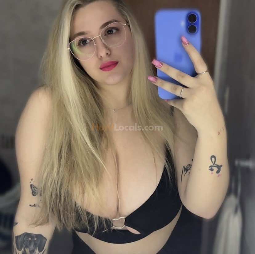 I’m available for both incall and outcall services