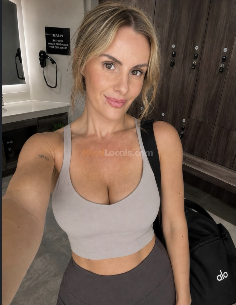 I love sex come spend good time  with me very sweet and naught
