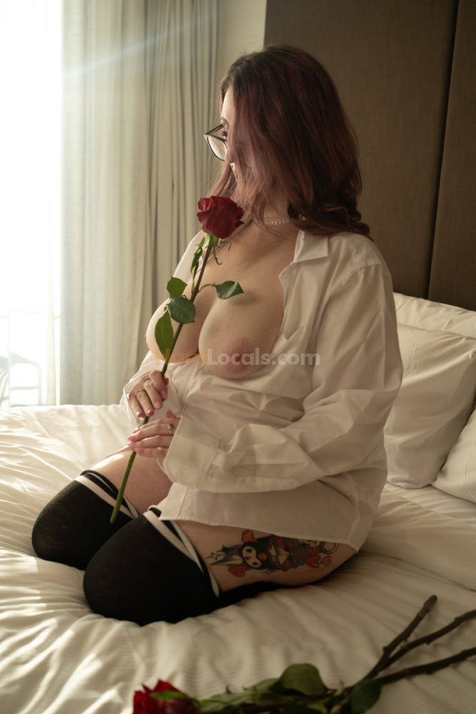 Addy doll | cute & curvaceous sex kitten | 0432 222 946