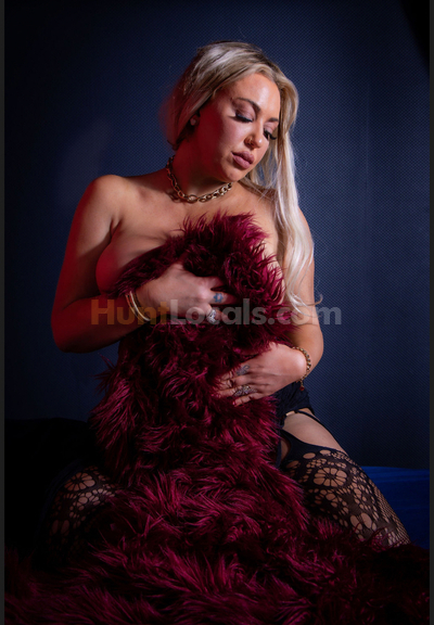 Valentina rossi | busty blonde | 0478 488 318